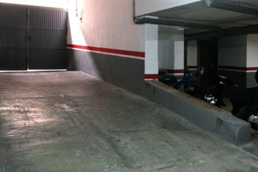 Bonito Ap Centrico Patio Wifi Parking Gratis. Apartment Granada Exterior foto