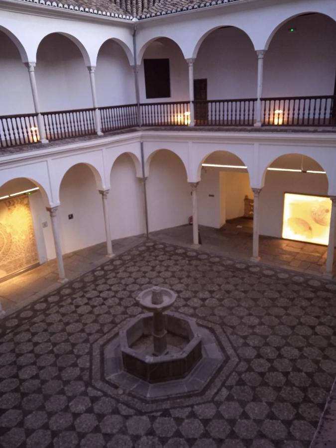 Bonito Ap Centrico Patio Wifi Parking Gratis. Apartment Granada Exterior foto